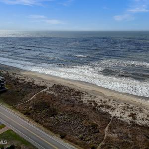 5213EBeachDr - 14