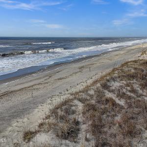 5213EBeachDr - 24