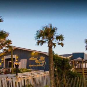 Oak Island (1)