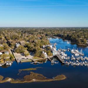 4326 Lauralis Bluff-2