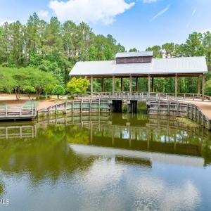 RLstockphotobridge-1