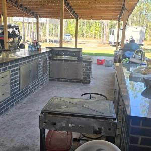 Grill area and bar