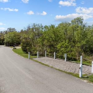 30-web-or-mls-DJI_20250409113330_0137_D