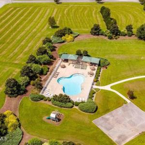 012_Community Pool