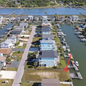 118 Charlotte St Holden Beach-R