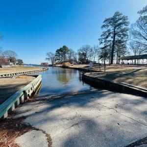 Holiday Island Boat Ramp