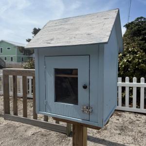 Community Library at Beach Access