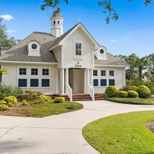 Marina Dock House