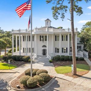 Grand Manor Clubhouse