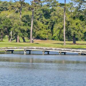 The Lakes & Golf are joined here.