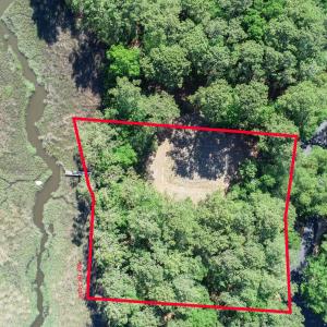 2933 Island Dr SE - Bolivia