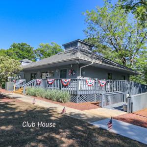 2933 Island Dr SE - Bolivia-6