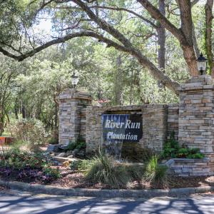 2933 Island Dr SE - Bolivia