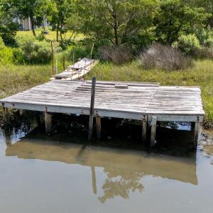 Dock