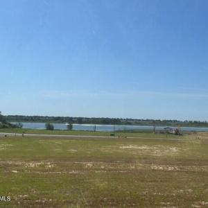 Looking at ICWW waterway