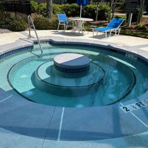 Ocean Ridge - outdoor hot tub