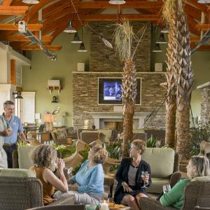 4 Lanai Inside