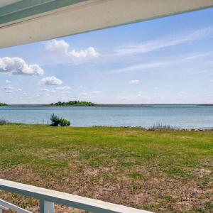 Myrtle Grove 11