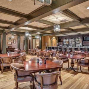 St James Reserve Club