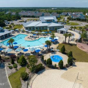 Seaside Pool and Wellness Center