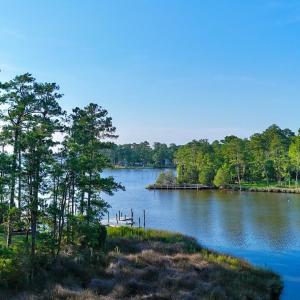 394 Bay Shores Rd