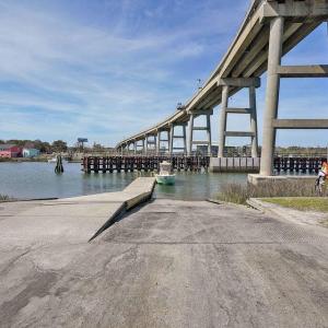 Boat Launch is 3 miles away