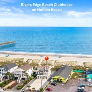 Rivers Edge Beach Clubhouse on Holden Be