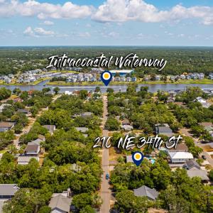 210 NE 34th St, Oak Island-3