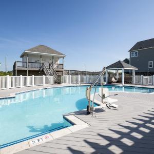 HamptonColonypool7.2025L33A9531 copy