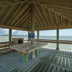 Cannonsgate pier
