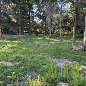 495 P V Dr more back yard looking toward