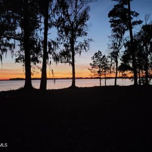 495 Pt V Dr sunset 2