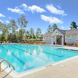 5-Hammock Lake pool