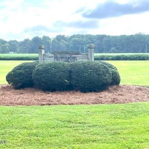 BARRINGTON WOODS ENTRY SIGN