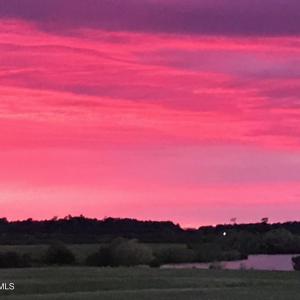 4) 60931-688a2c80c0657