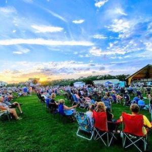 CONCERTS AT MIDDLETON PARK