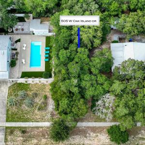 505 W. Oak Island Drive-17