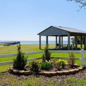 13.Albemarle Shores Community Area.