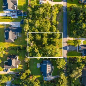Vacant lot in Spooner's Creek