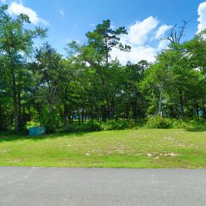 Vacant lot in Spooner's Creek