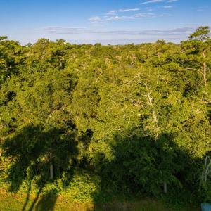 Vacant lot in Spooner's Creek