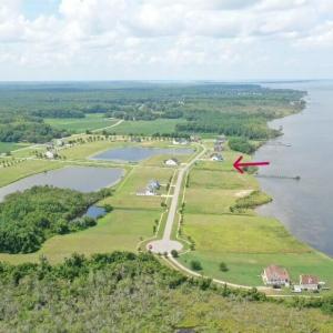 Aerial red arrow 2