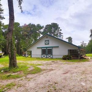 Barn