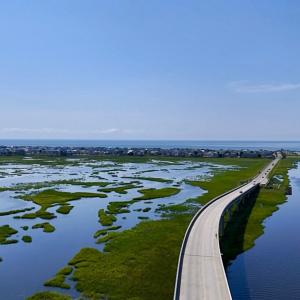Approx 2 miles to Sunset Beach Sands