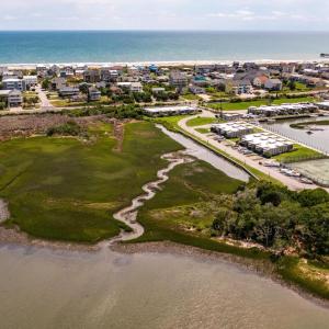 Lot bordering 8 1/2 Marina