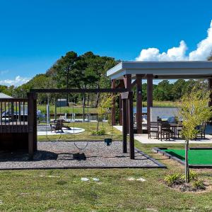 Redds Cove Amenities 09-25 MLS-6