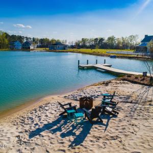 18 Pintail Lake Neighborhood Beach