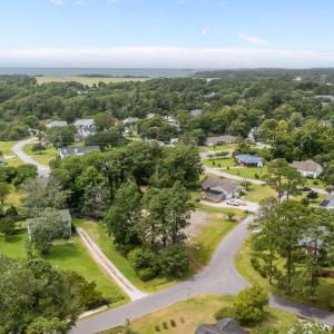 201 & 203 Sherwood Blvd