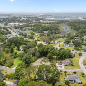 201 & 203 Sherwood Blvd