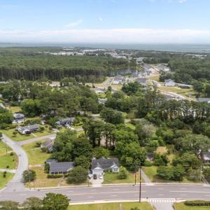 201 & 203 Sherwood Blvd